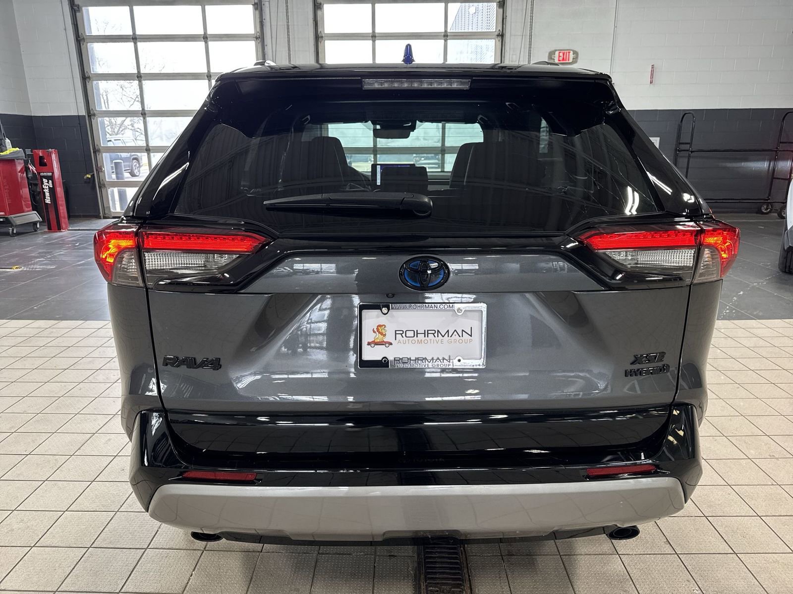 Used 2024 Toyota RAV4 XSE w/ Weather Package image 38