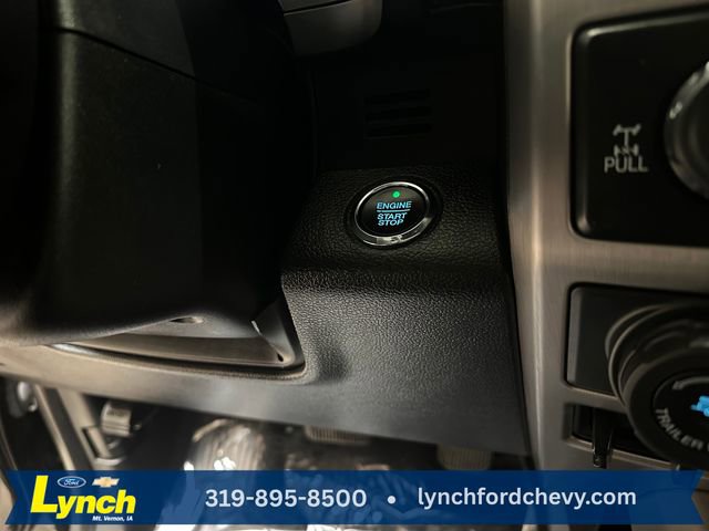 Used 2016 Ford F150 Platinum w/ Equipment Group 701A Luxury AWD/4WD image 18