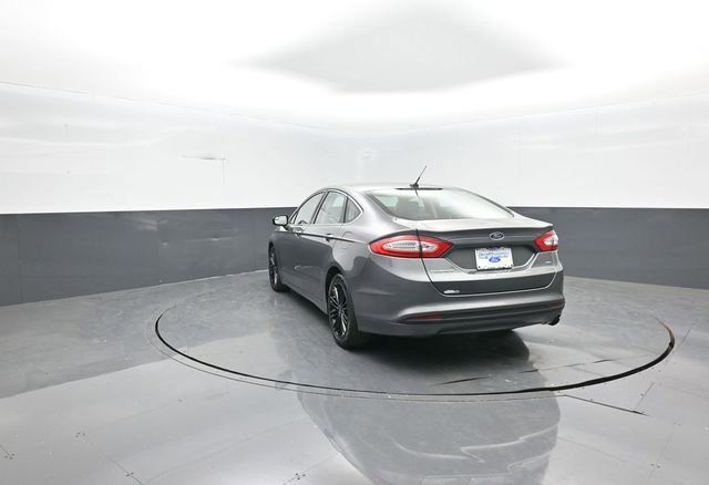 Used 2014 Ford Fusion SE w/ Equipment Group 202A image 5