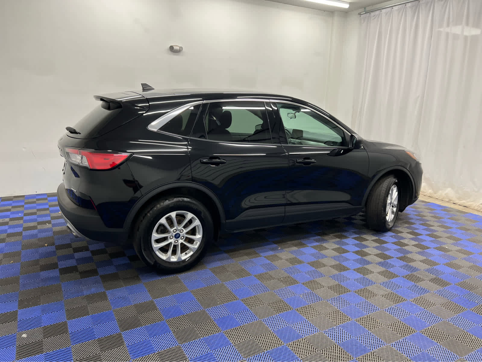 Used 2022 Ford Escape SE w/ Cold Weather Package image 11