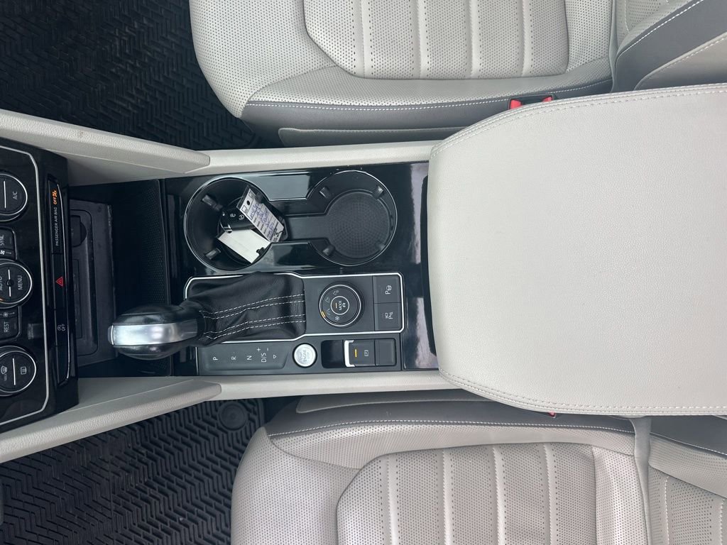 Used 2023 Volkswagen Atlas SEL Premium AWD/4WD image 36