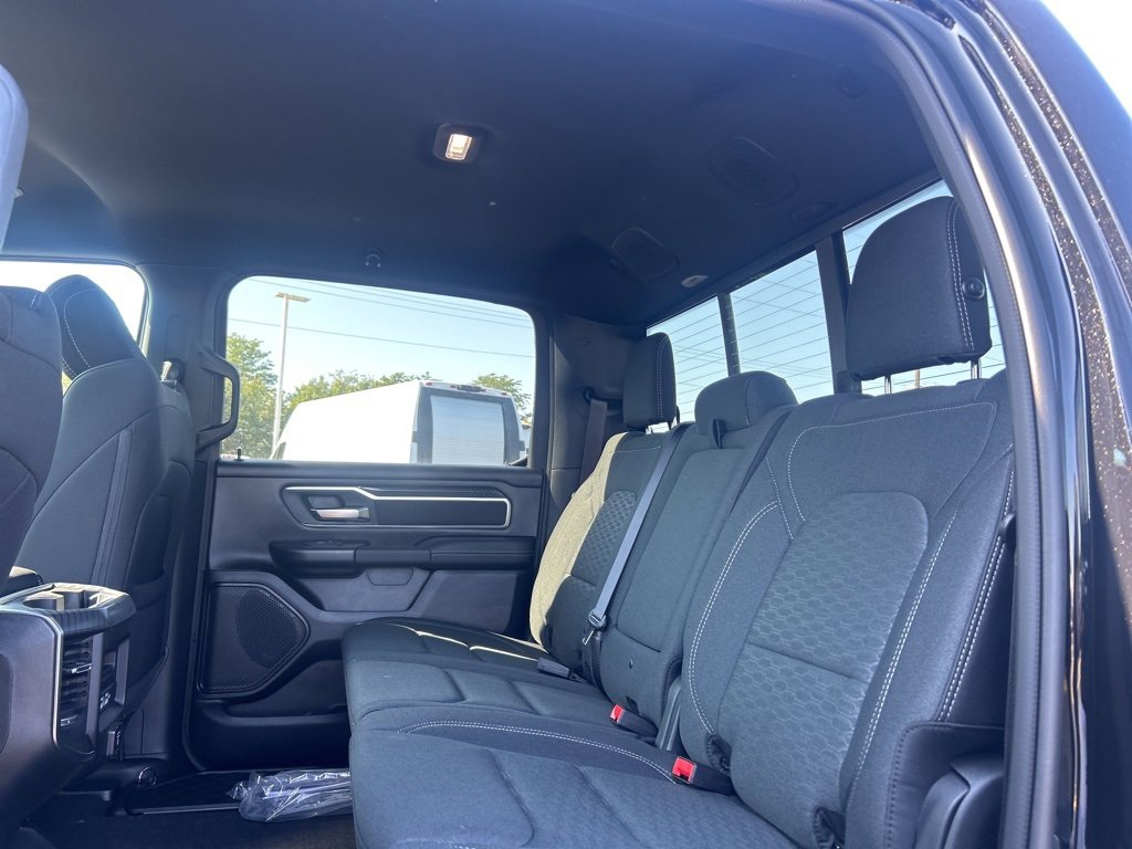 New 2026 RAM 1500 4x4 Crew Cab image 12