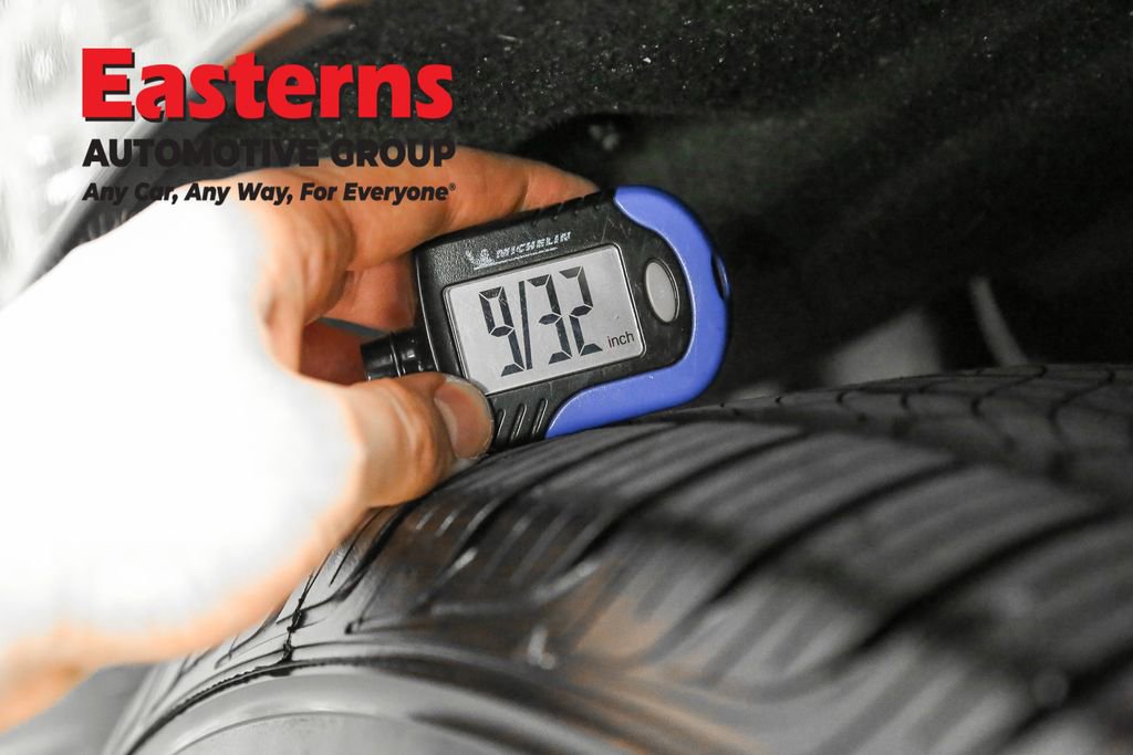 Used 2023 Chrysler Pacifica Touring-L image 24