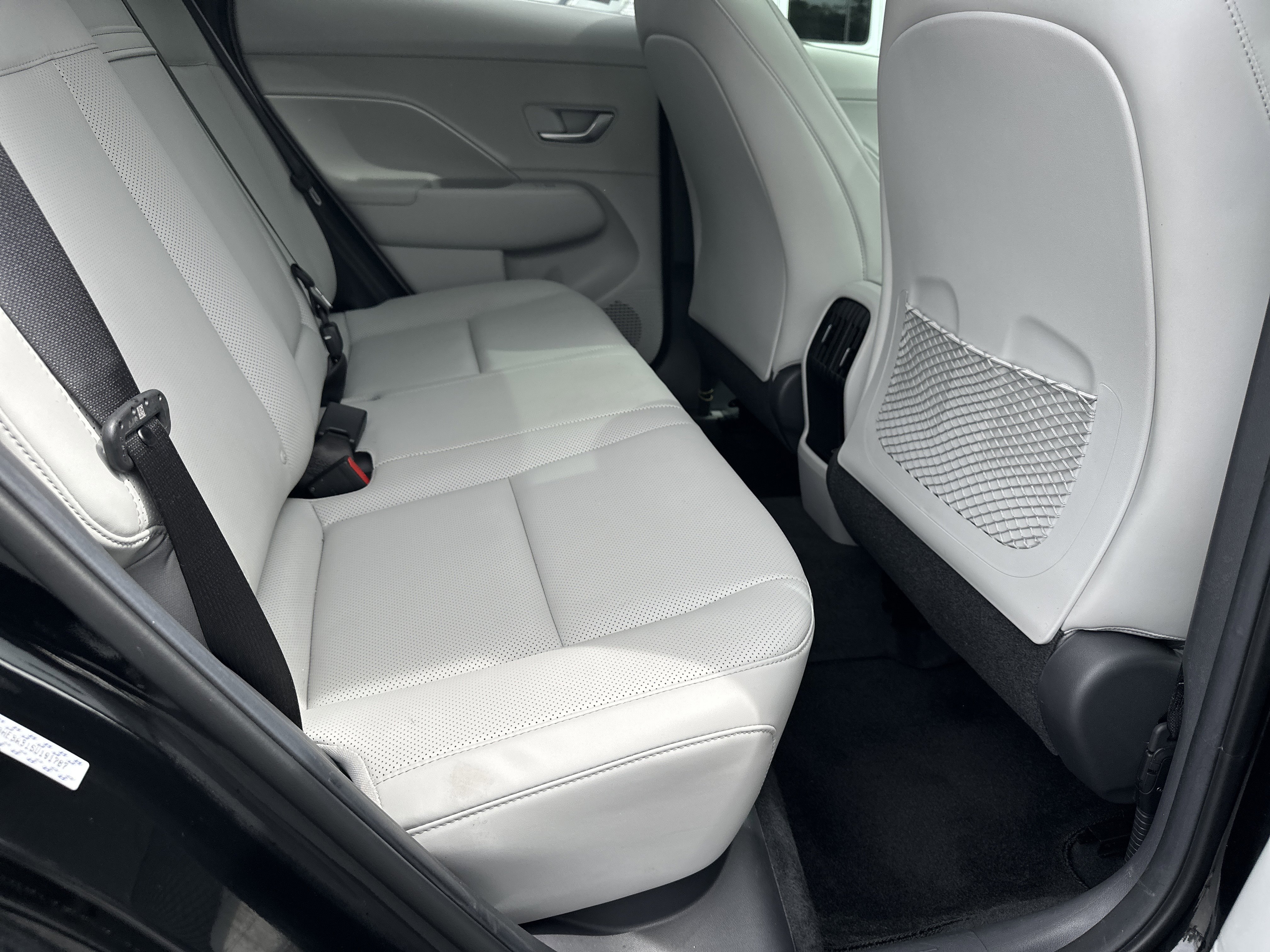 Used 2025 Hyundai Kona Limited image 17