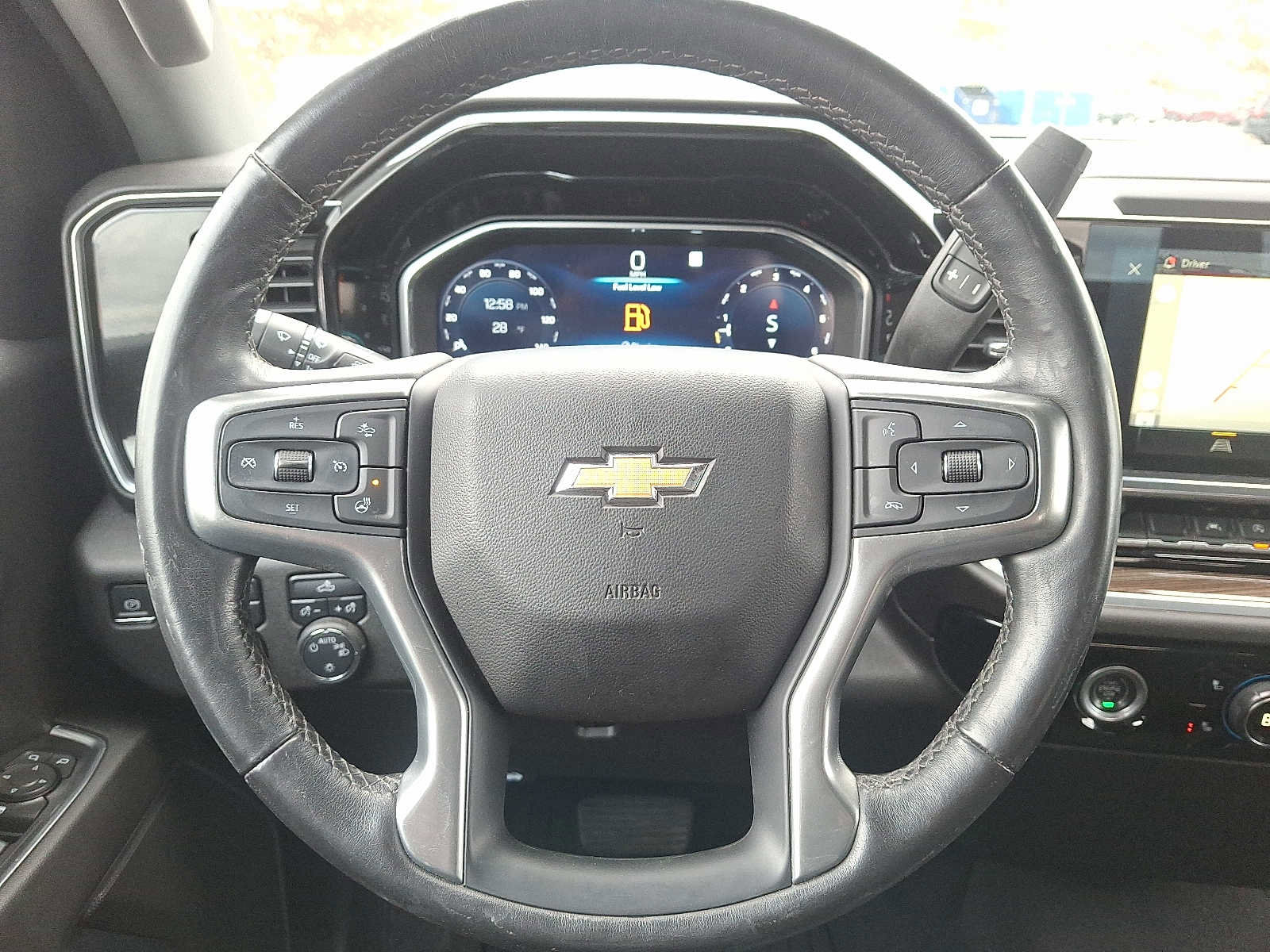 Used 2022 Chevrolet Silverado 1500 LT image 19