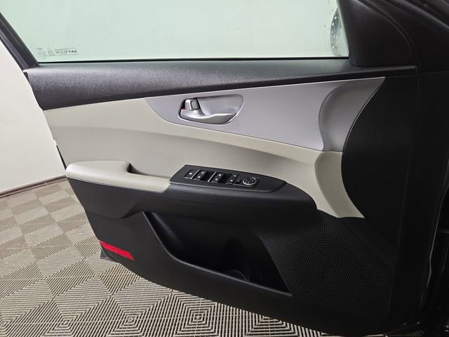 Certified 2023 Kia Forte LXS w/ LXS Technology Package image 30