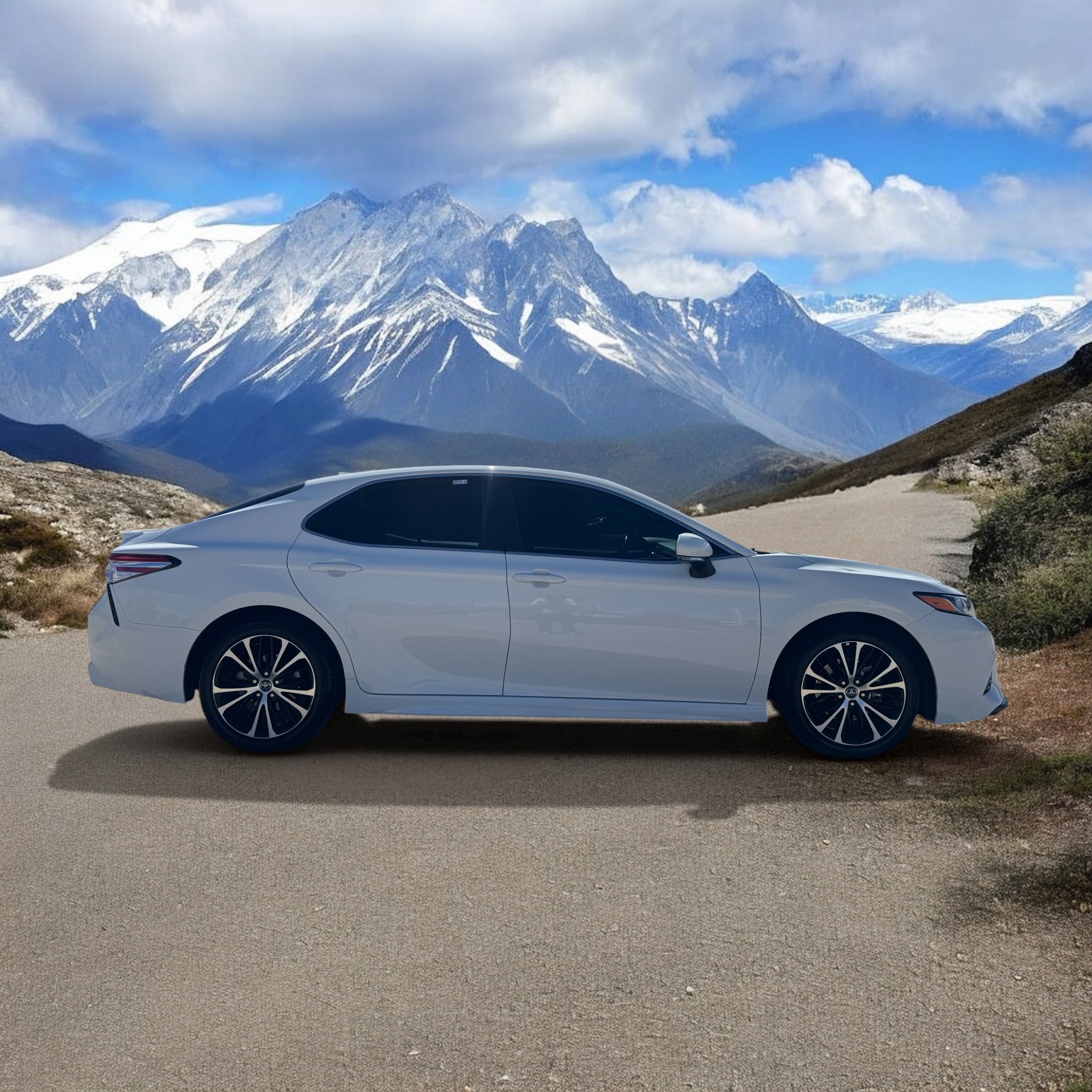 Used 2020 Toyota Camry SE w/ Audio Package image 6