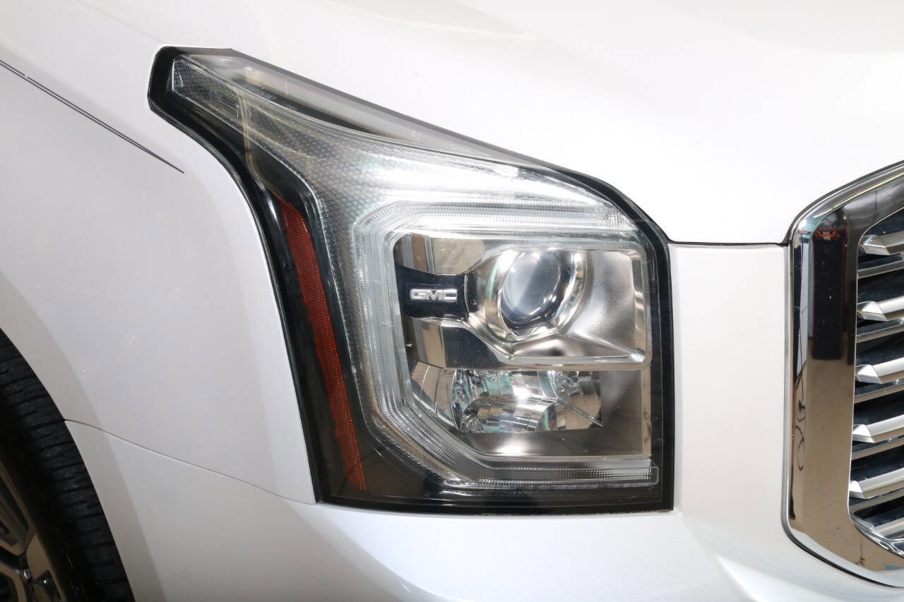 Used 2018 GMC Yukon Denali w/ Denali Ultimate Package AWD/4WD image 5