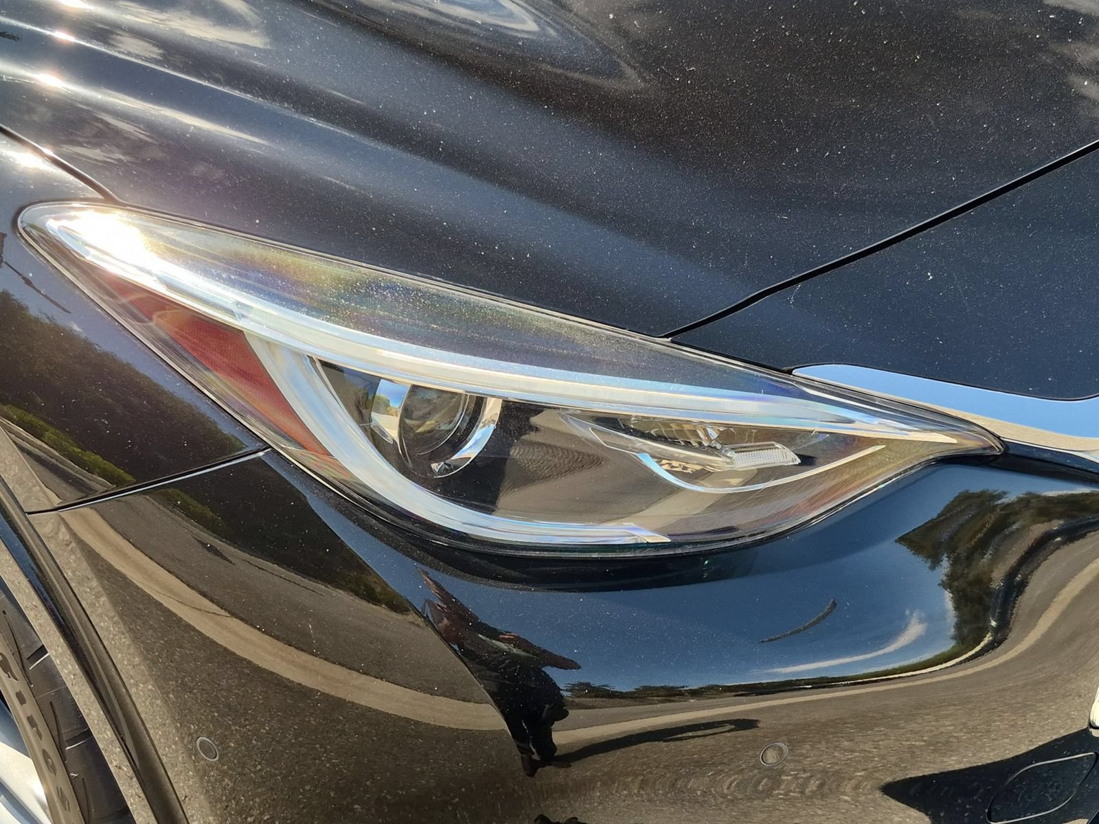 Used 2019 INFINITI QX30 w/ Navigation Package FWD image 10
