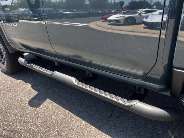 New 2026 Chevrolet Silverado 2500 ZR2 AWD/4WD image 10