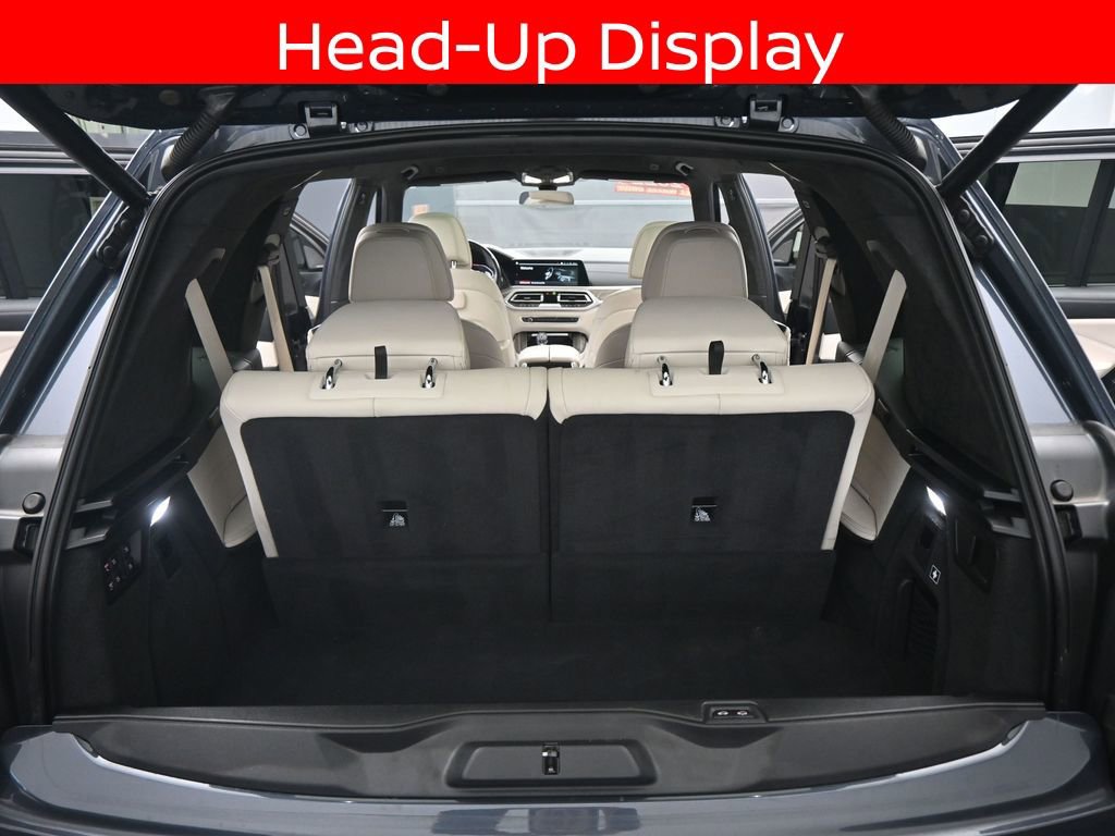 Used 2022 BMW X7 M50i image 21