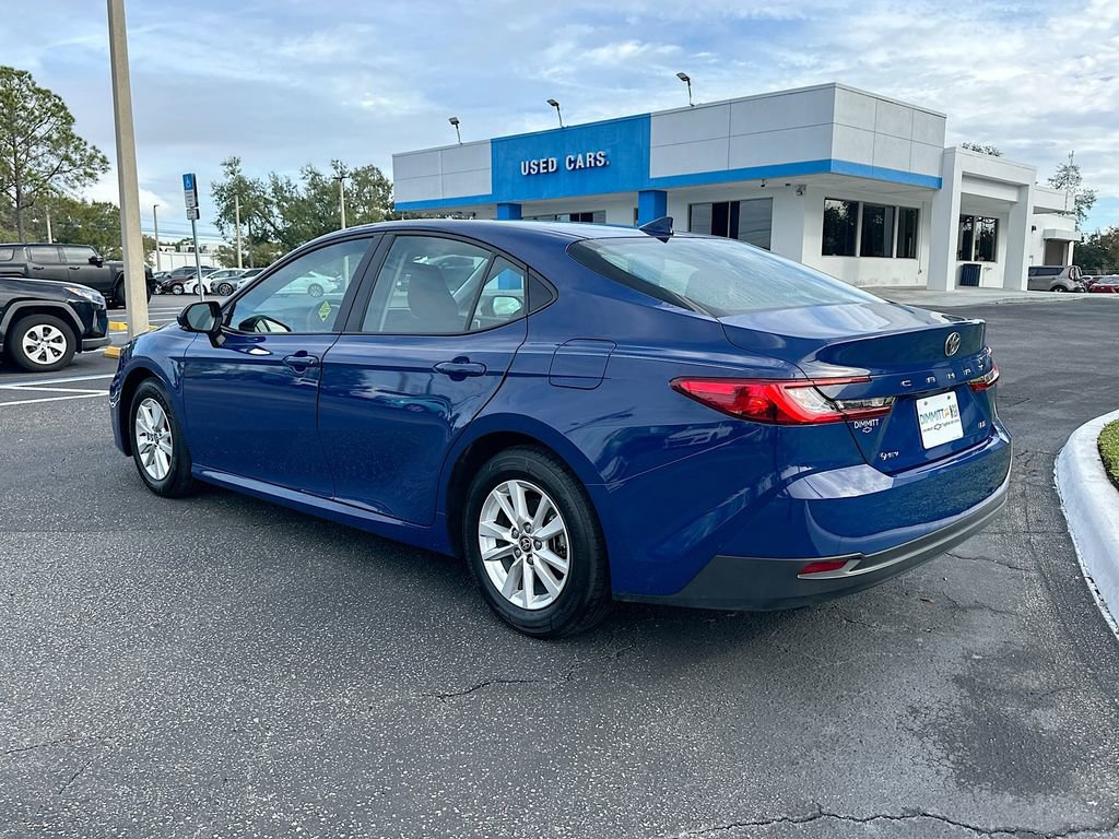 Used 2025 Toyota Camry LE image 8