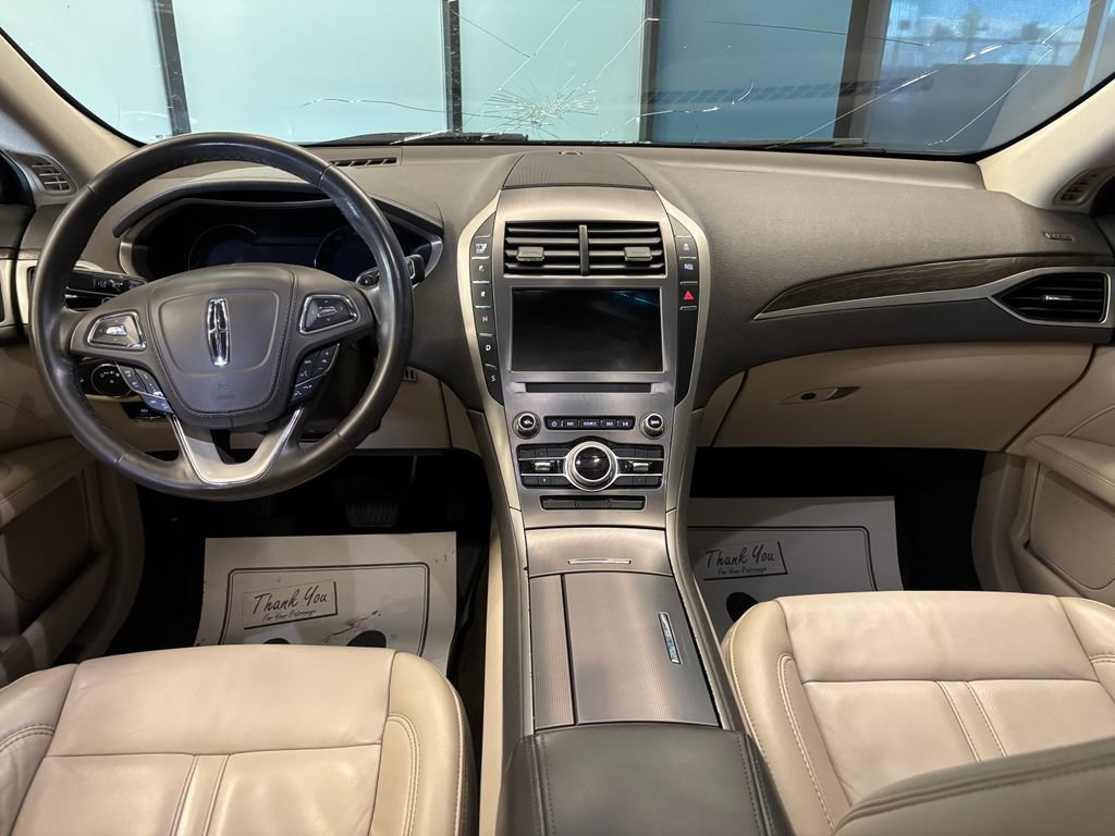 Used 2019 Lincoln MKZ Reserve FWD image 9