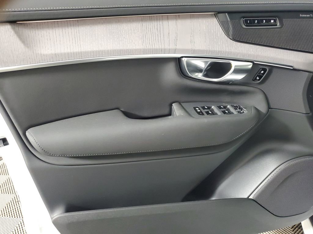 New 2026 Volvo XC90 T8 Ultra w/ Lounge Package image 18