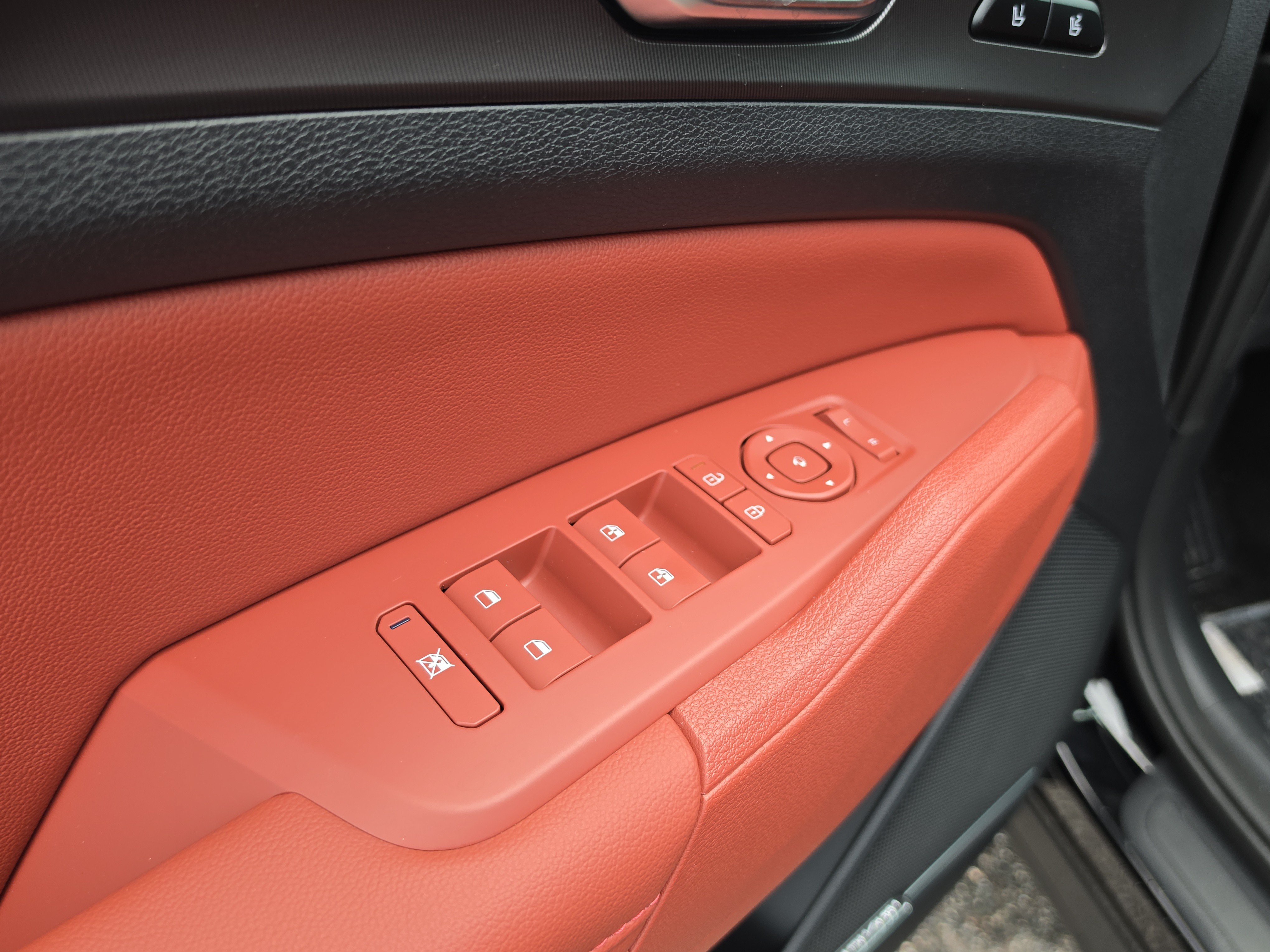 New 2026 Kia Sportage SX FWD image 20