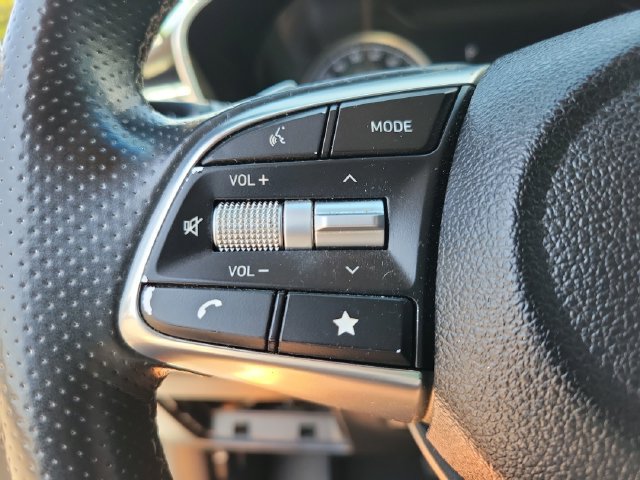 Used 2022 Genesis G70 2.0T RWD image 25