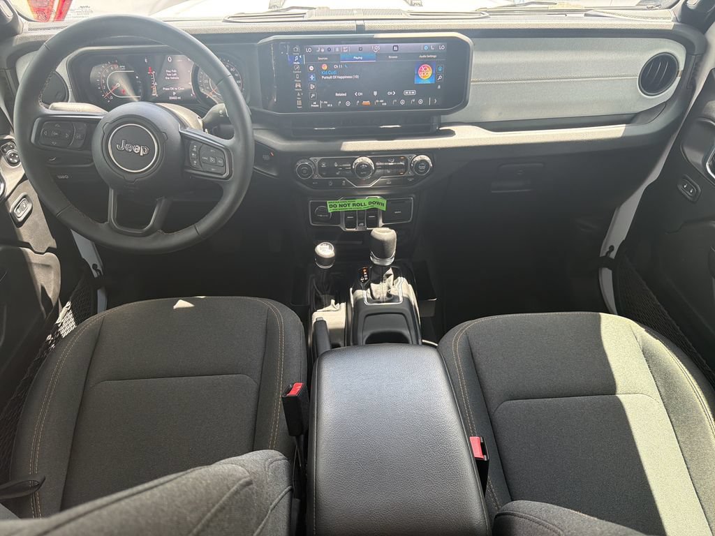 Used 2024 Jeep Gladiator Sport AWD/4WD image 22