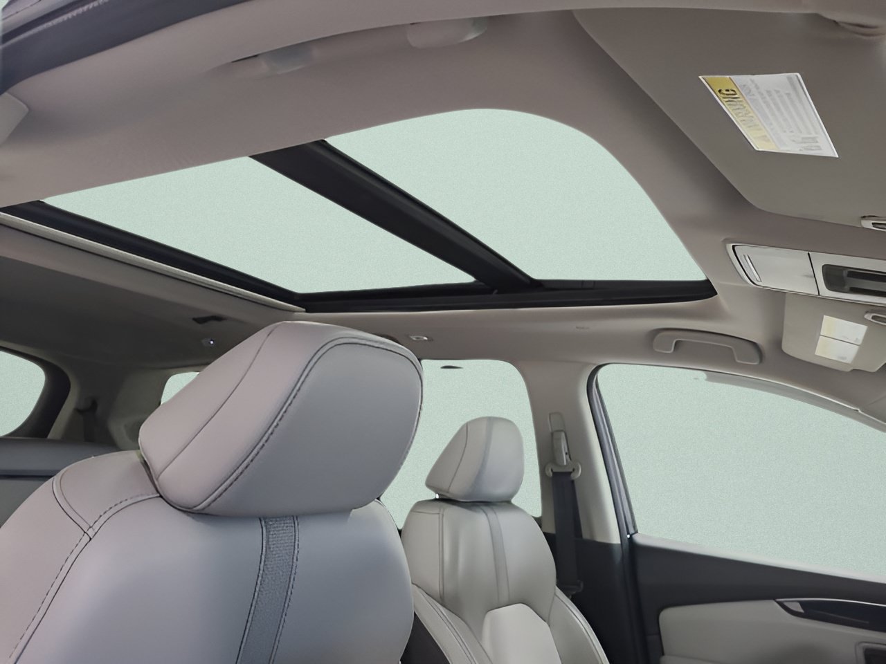 Used 2024 Honda Pilot Touring image 13