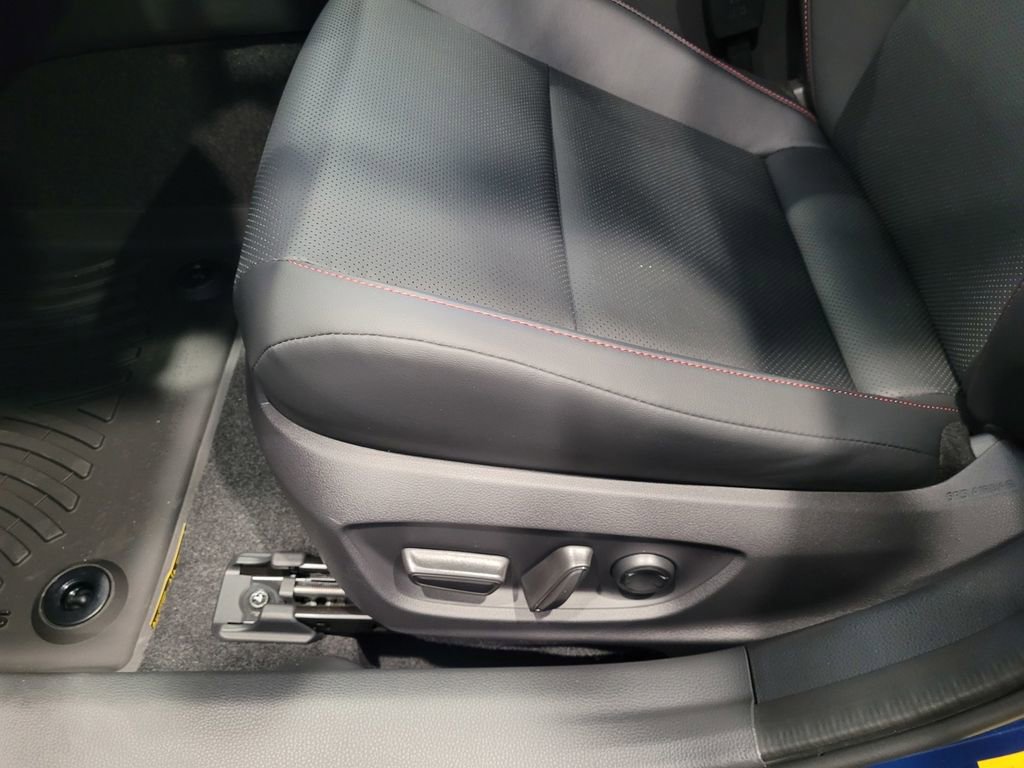 New 2026 Toyota Prius Plug-In Hybrid FWD image 12