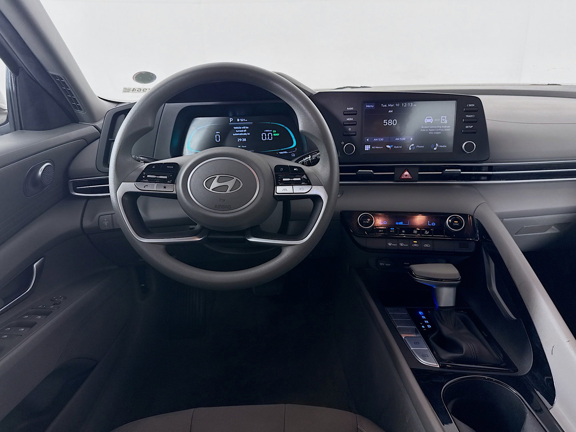 Used 2025 Hyundai Elantra Blue image 25