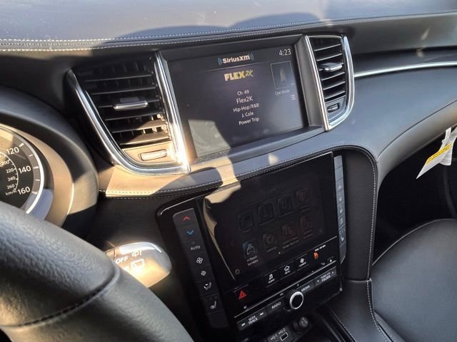 Certified 2025 INFINITI QX50 Luxe image 17