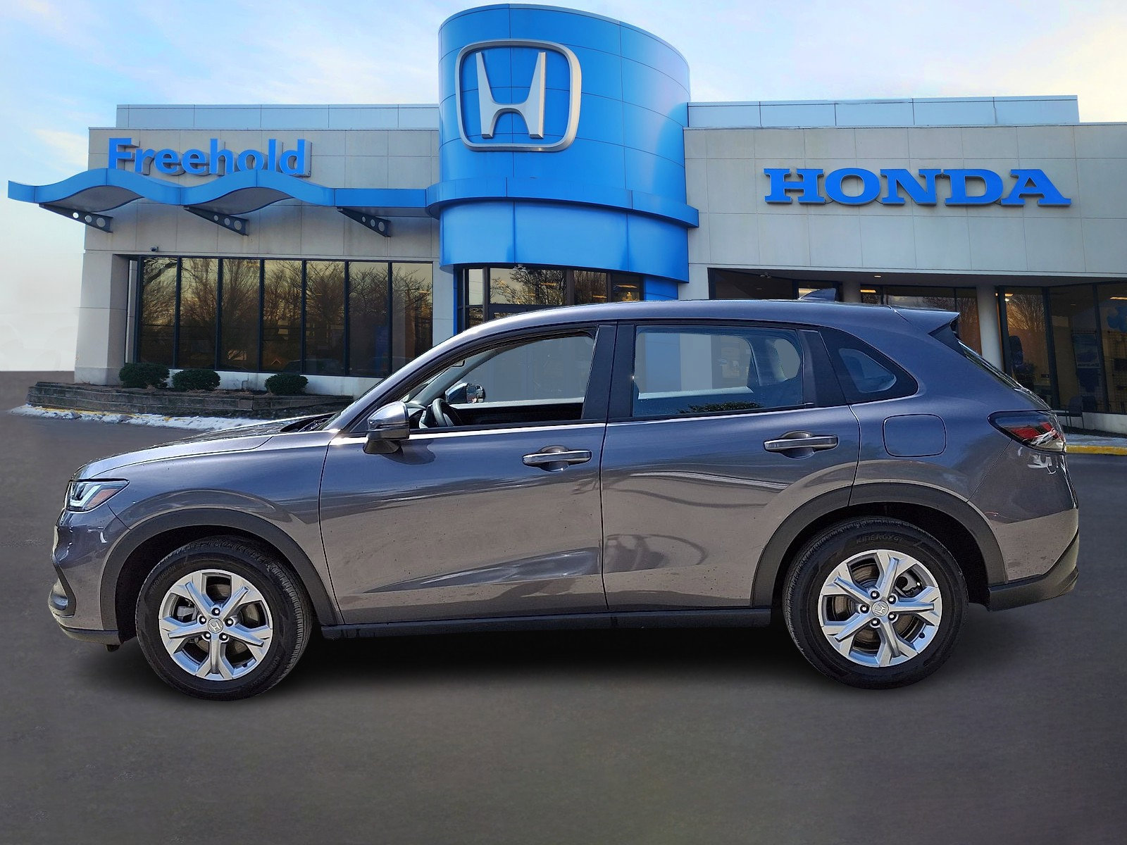 Used 2024 Honda HR-V LX image 4