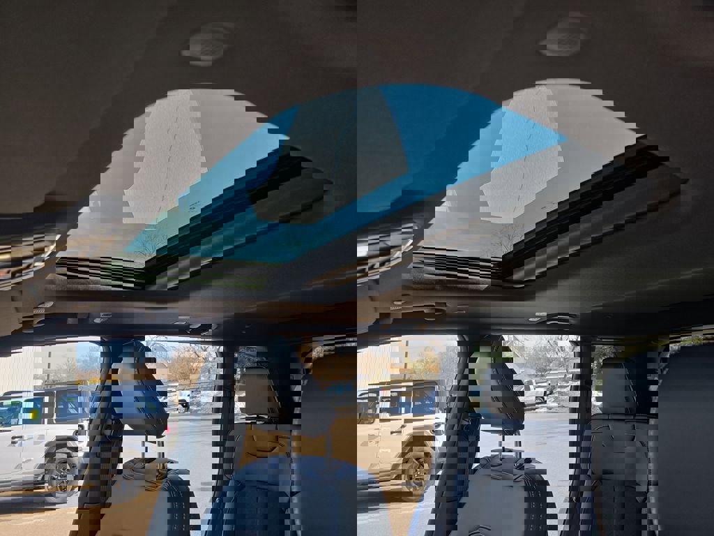 New 2026 Jeep Grand Cherokee Altitude image 30