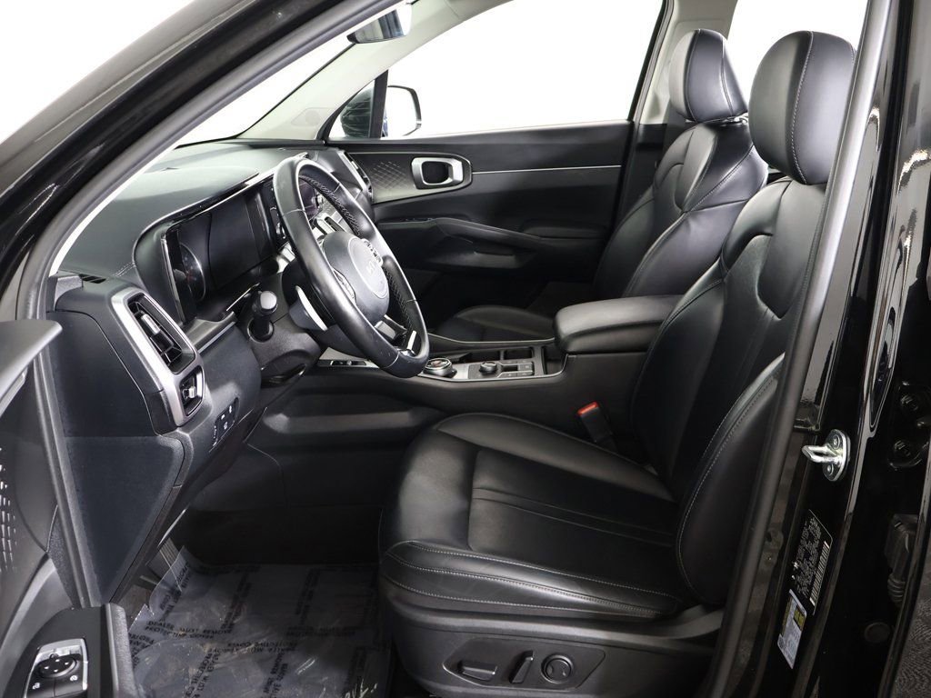 Used 2023 Kia Sorento EX image 32
