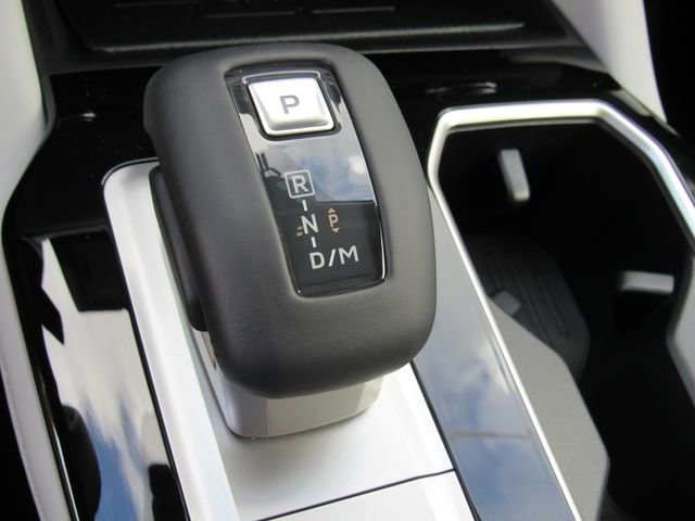 New 2026 Mitsubishi Outlander SE image 29