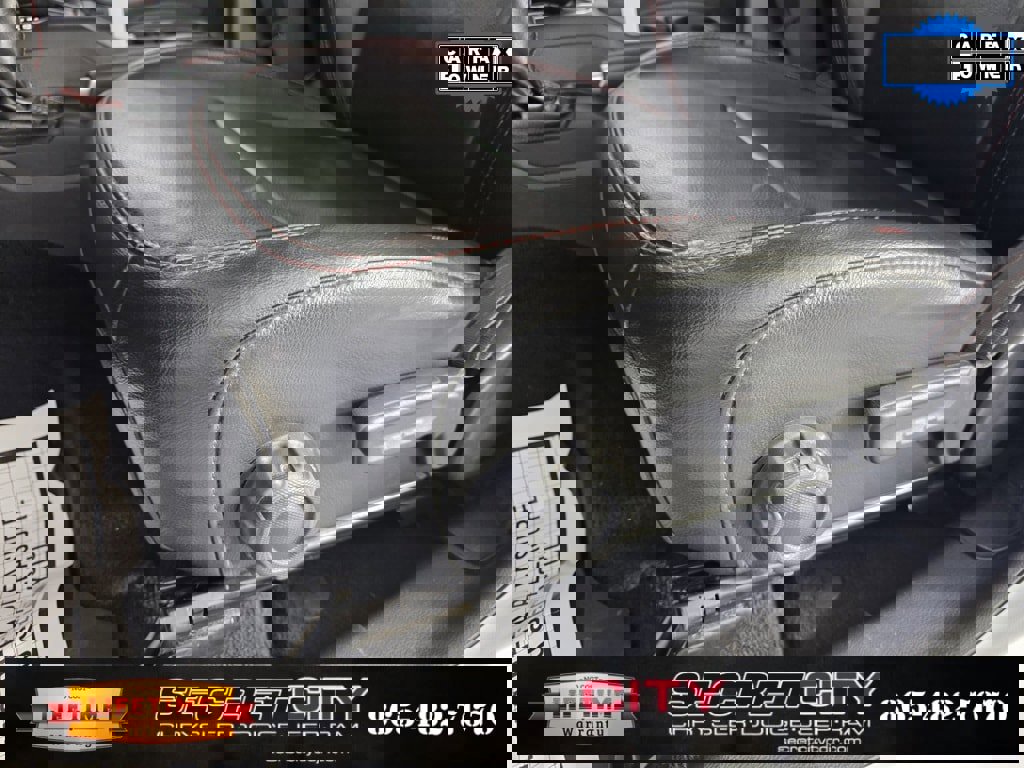 Used 2022 Jeep Wrangler Unlimited Rubicon w/ Xtreme Recon 35" Tire Package image 13