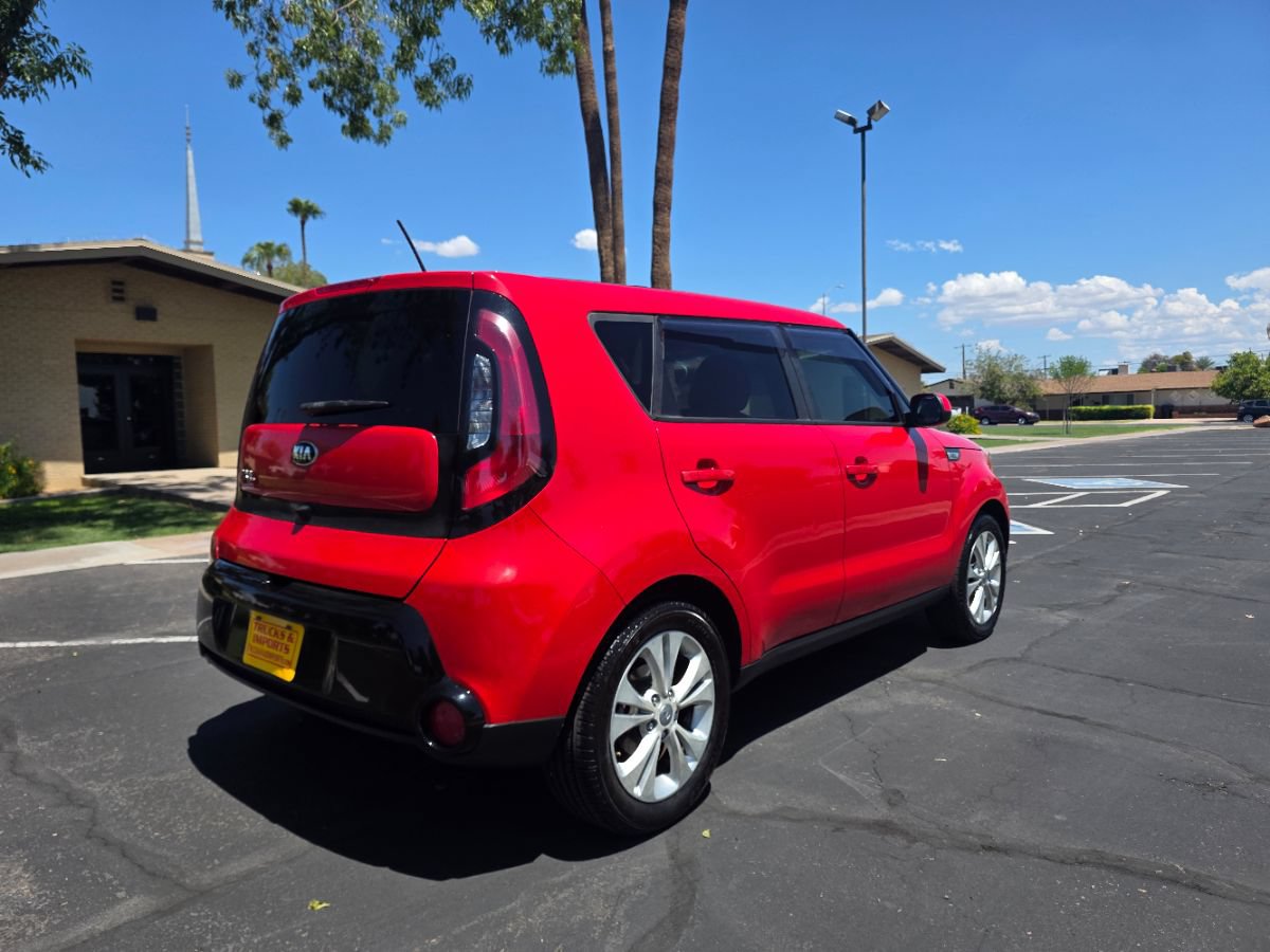 Used 2016 Kia Soul + FWD image 7