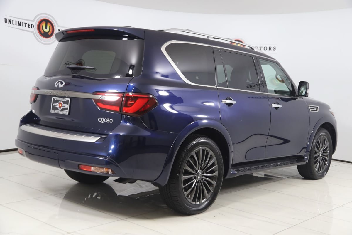 Used 2024 INFINITI QX80 Premium Select w/ Cargo Package AWD/4WD image 3