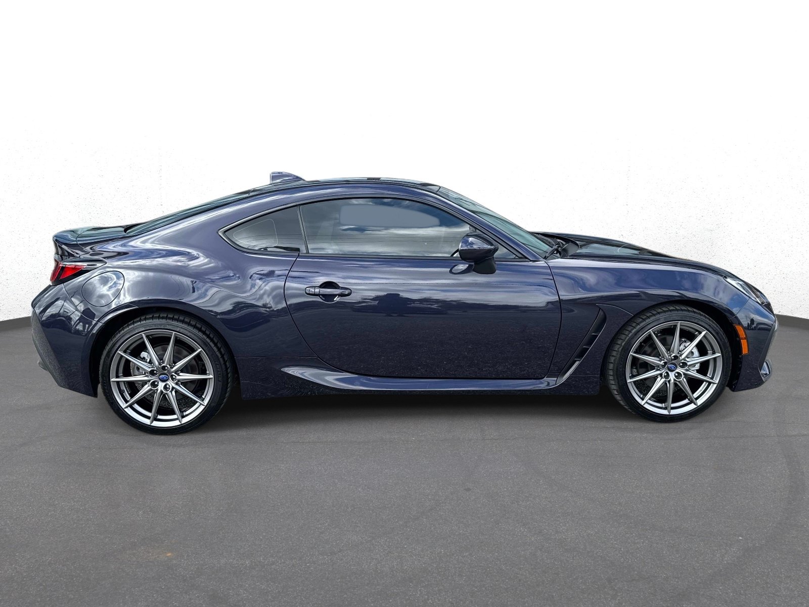 Used 2025 Subaru BRZ Limited RWD image 2
