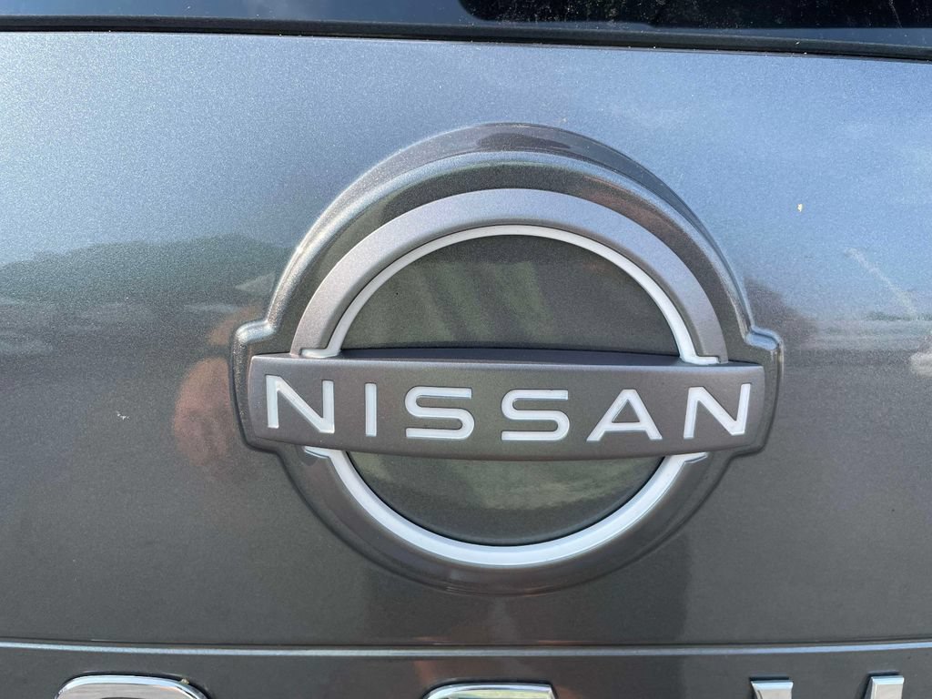 Used 2023 Nissan Rogue SV AWD/4WD image 13