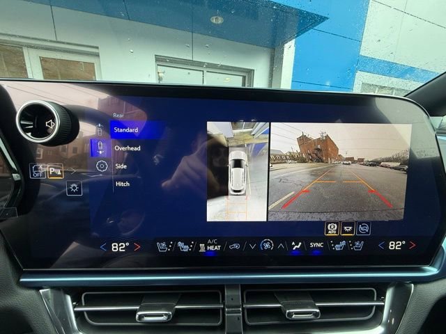 New 2026 Chevrolet Equinox EV LT w/ Convenience Package II AWD/4WD image 27