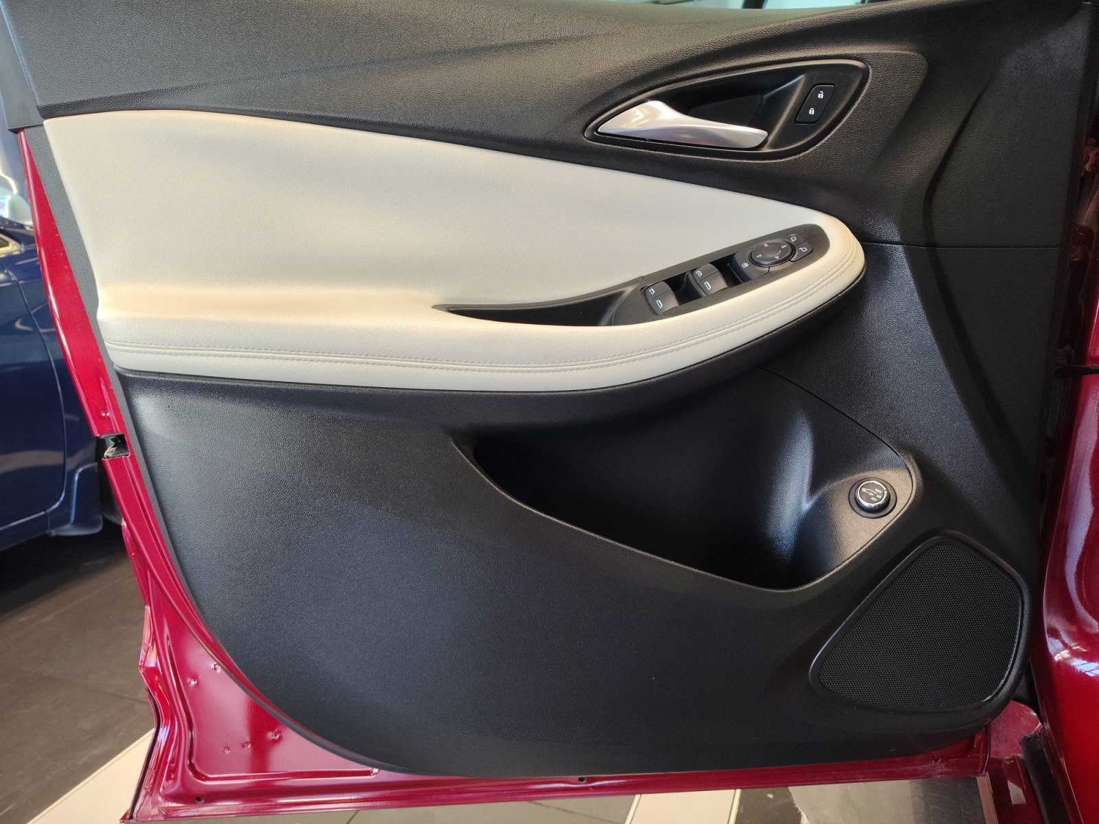 Used 2020 Buick Encore GX Select w/ Sport Touring Package FWD image 26