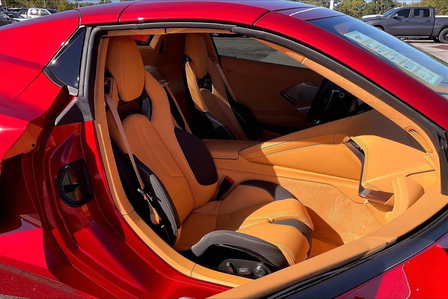 Used 2023 Chevrolet Corvette Stingray Premium Conv w/ Z51 Performance Package RWD image 7
