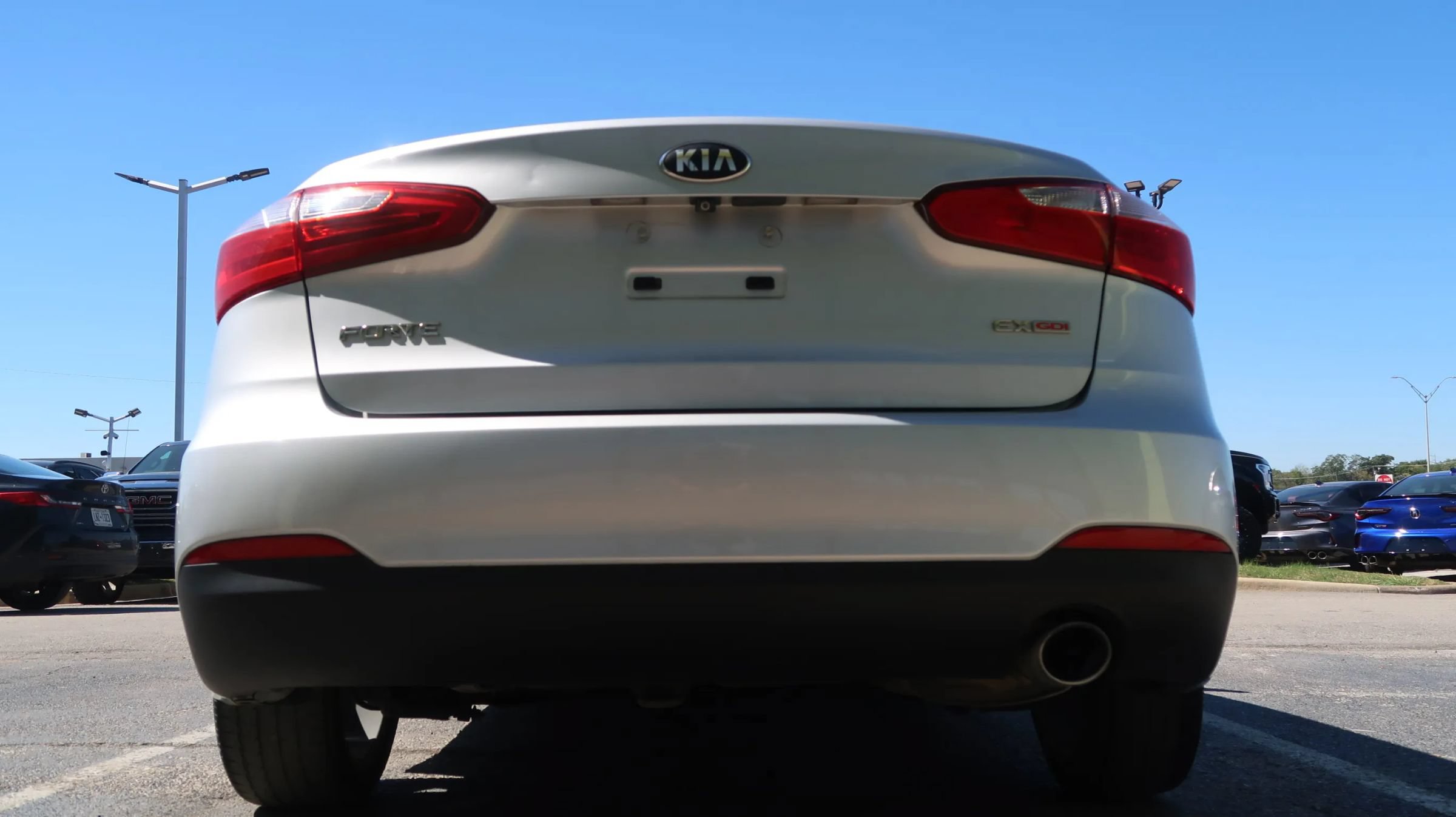 Used 2015 Kia Forte EX w/ UVO Package W/17" Alloys FWD image 10