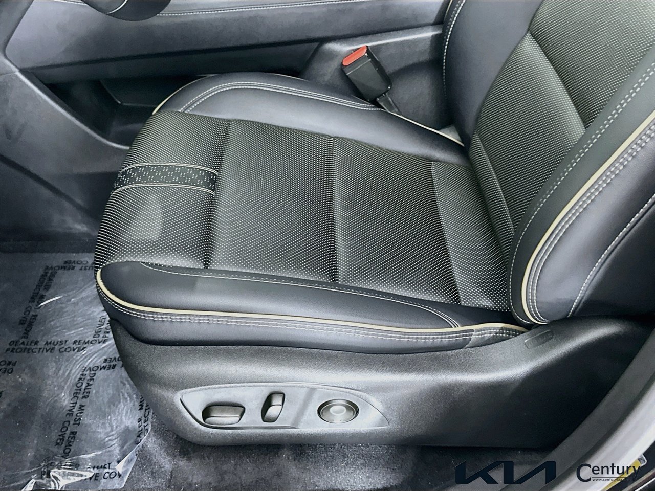 Used 2025 Chevrolet Traverse High Country AWD/4WD image 19