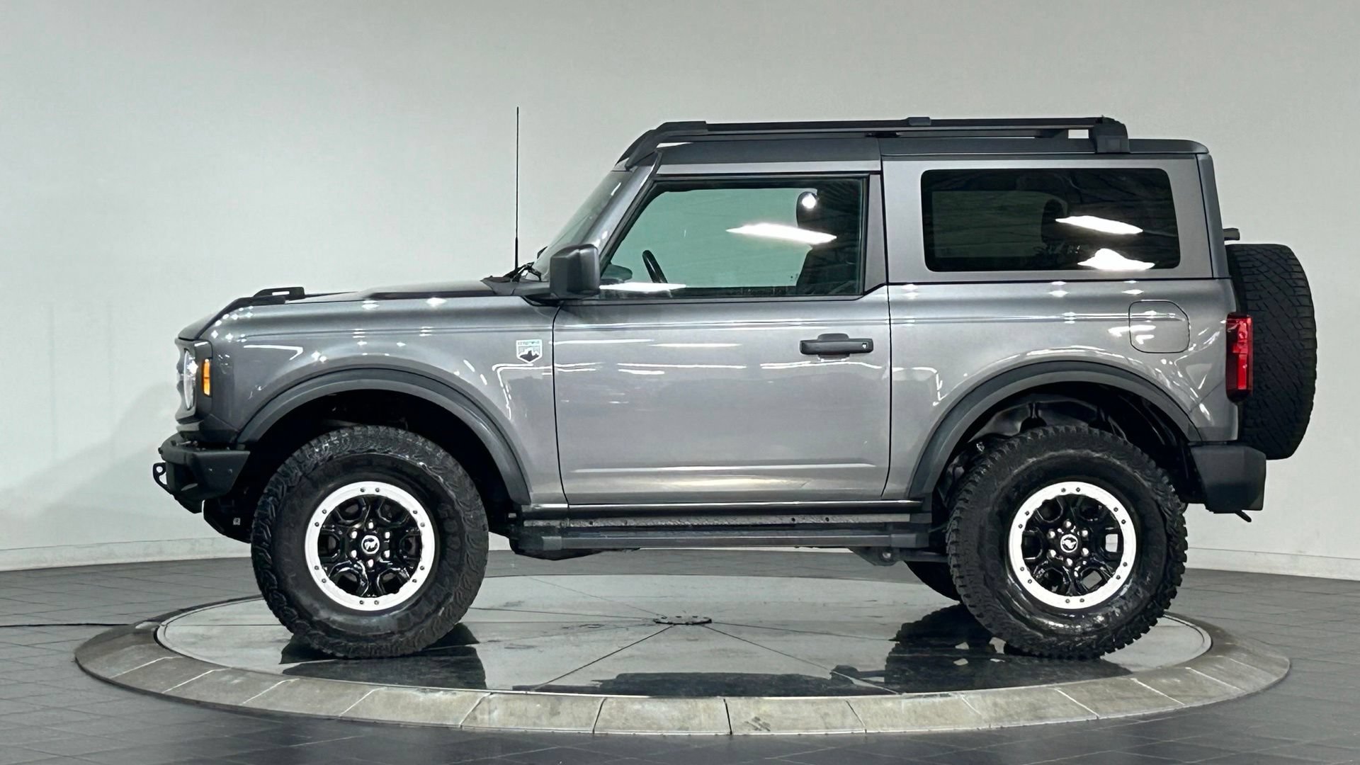 Used 2021 Ford Bronco Big Bend w/ Sasquatch Package AWD/4WD image 6