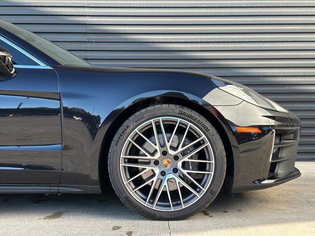 Certified 2025 Porsche Panamera 4 image 11