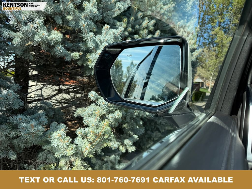 Used 2025 GMC Yukon XL Denali image 24