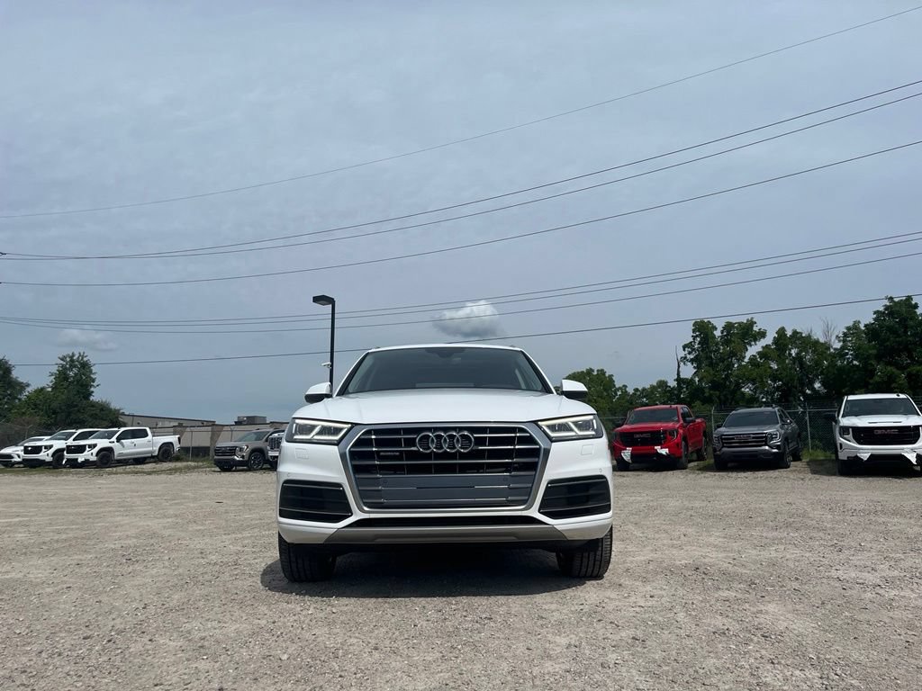 Used 2020 Audi Q5 2.0T Premium Plus w/ Premium Plus Package AWD/4WD image 3
