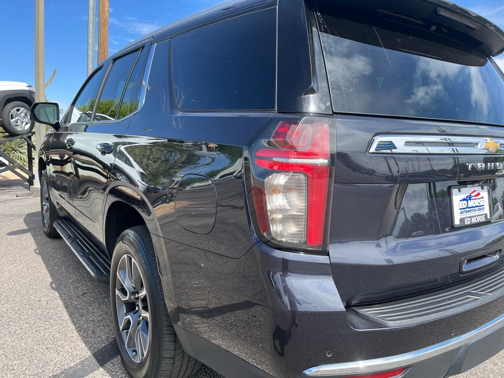 Used 2023 Chevrolet Tahoe LT w/ Luxury Package AWD/4WD image 3