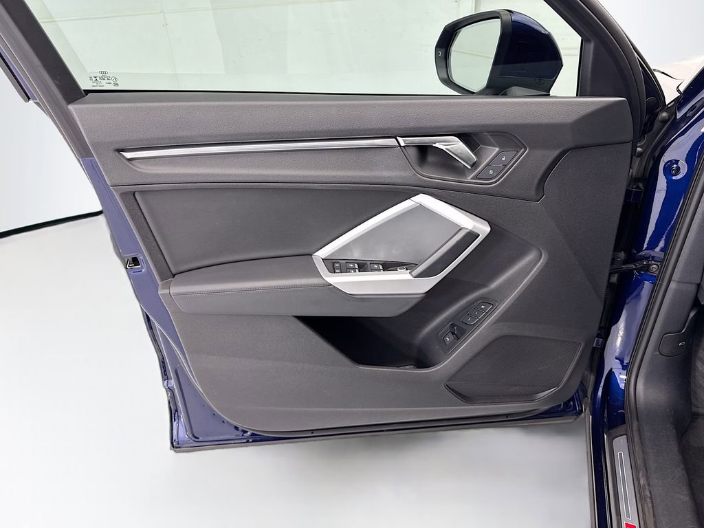 Used 2022 Audi Q3 2.0T Premium Plus w/ Premium Plus Package image 22