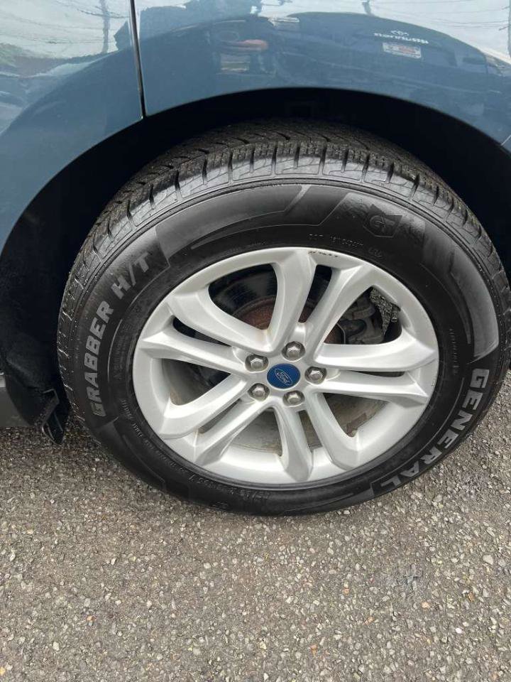 Used 2019 Ford Edge SEL w/ Equipment Group 201A AWD/4WD image 10