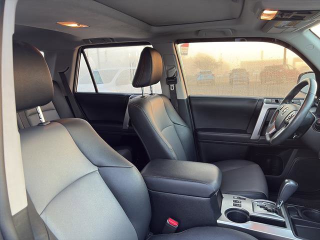 Used 2022 Toyota 4Runner SR5 Premium w/ Moonroof Package RWD image 9