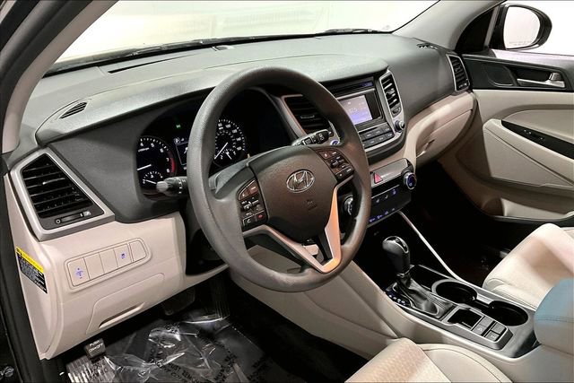 Used 2018 Hyundai Tucson SE image 17
