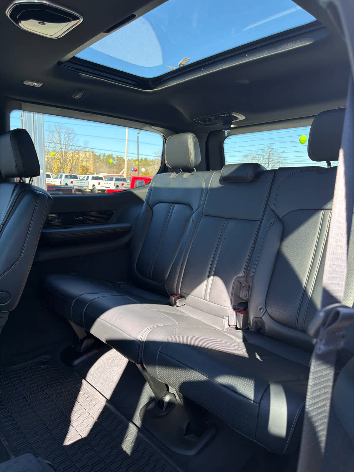 New 2026 Jeep Grand Wagoneer Summit image 11