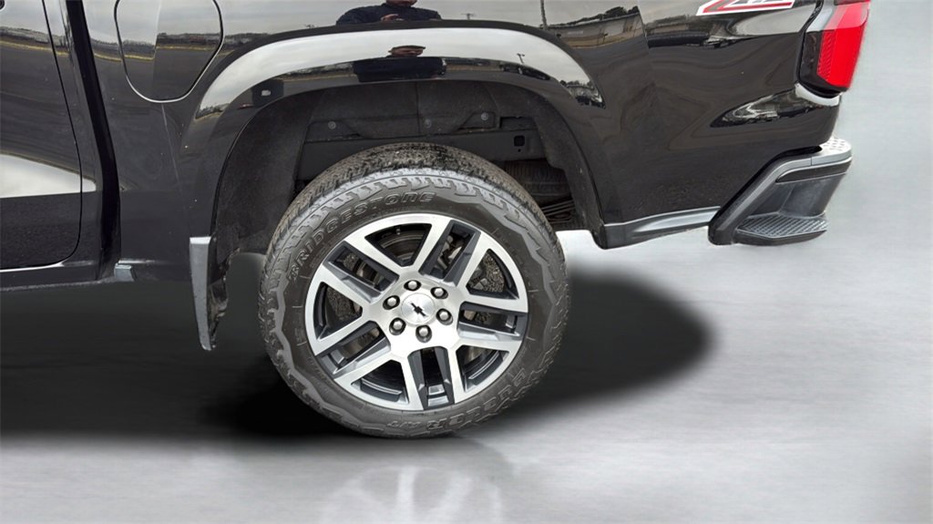 Used 2023 Chevrolet Colorado Z71 image 24